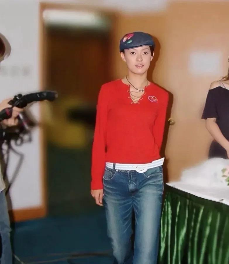 2003年21岁的孙俪，清纯甜美