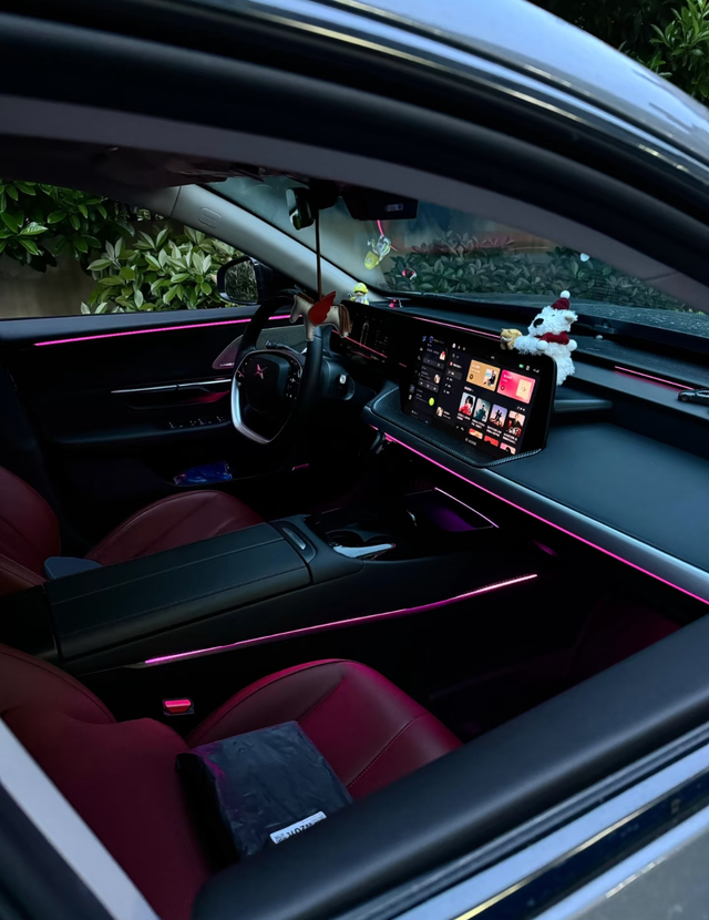 这样的小鹏P7内饰如何
群里车友晒得三年前的内饰，放在如今还能打吗？