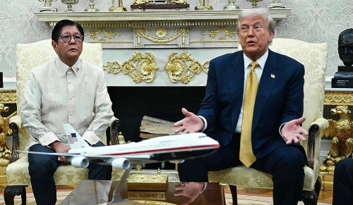 面对美国的贸易霸凌，菲律宾彻底跪了！当地时间7月22日，美国总统在其社交媒体平台