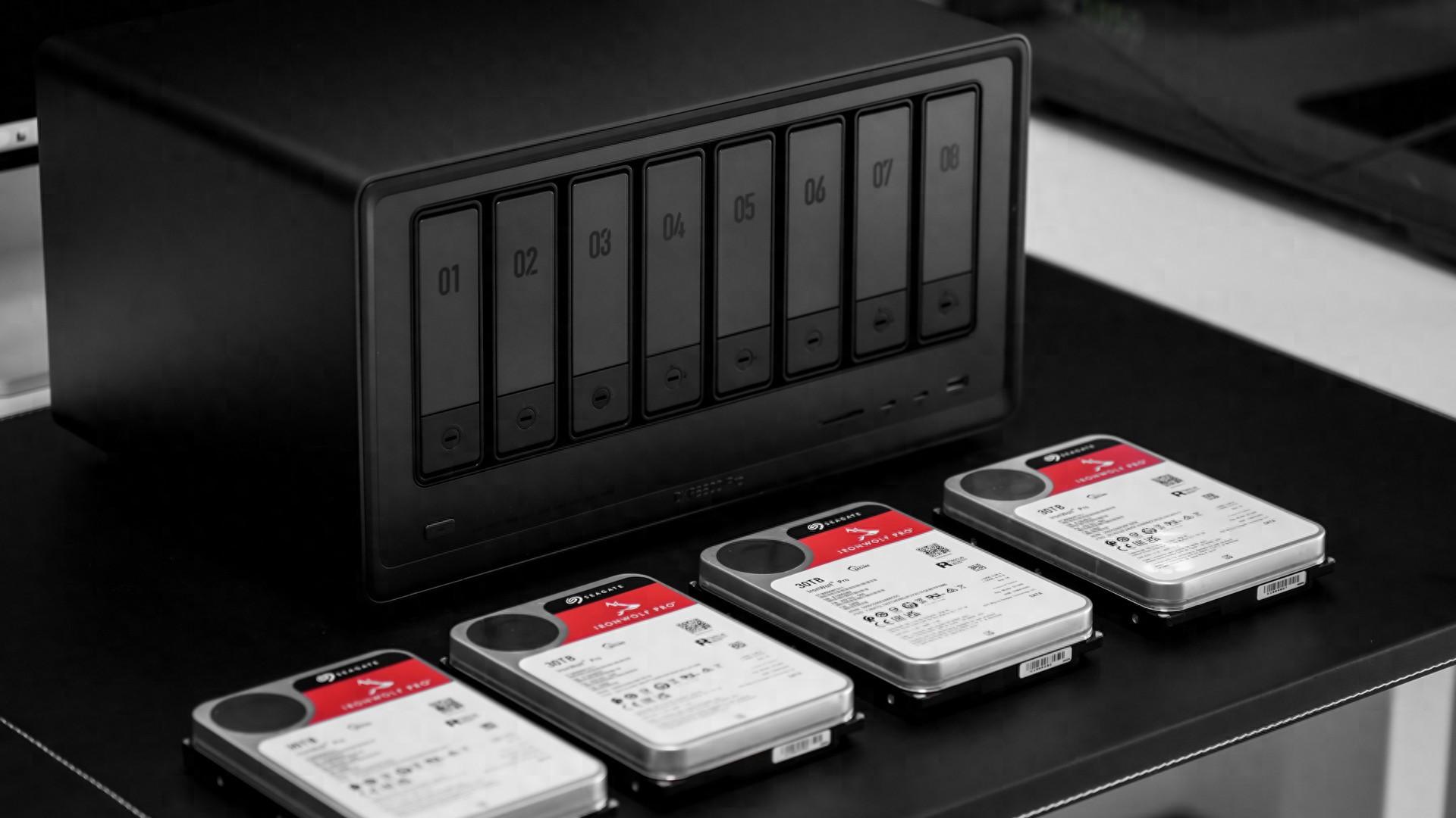 30TB时代来临，机械硬盘的新高丨希捷酷狼Pro30TB NAS硬盘深度评测