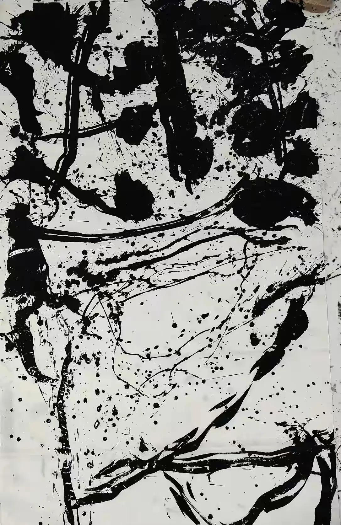 这字写得好，真黑，就是一个字没认出来，怎么感觉书法越来越乱糟糟的，这个那个乱画的