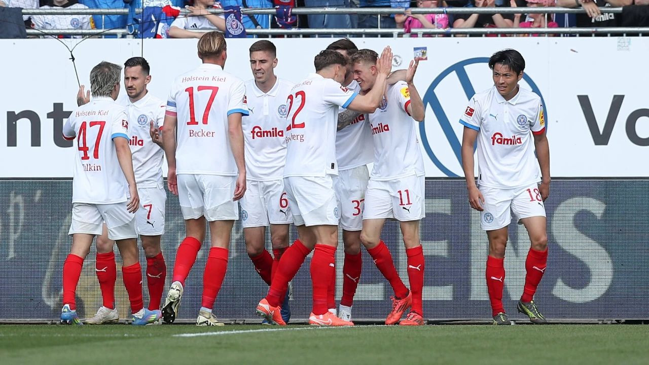 4-3，绝杀！德甲爆冷！日本球员轰2球救主，保级队脱离倒数第1
