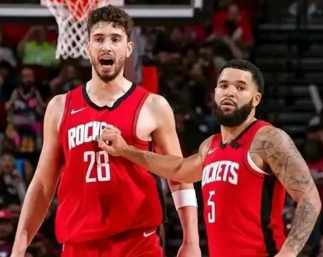 火箭目前到底什么问题导致攻守都不稳定？
攻：是持球攻击手太少？还是外围火力不够？