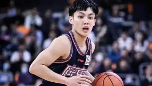 不用赵继伟、杨瀚森登场，这样的比赛徐杰来了都不会输！