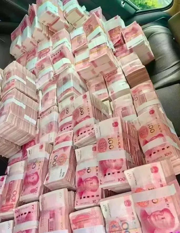 #上联：贫在闹市无人问，下联怎么对# 
钱不止是能满足人对物质的追求，更多财富它