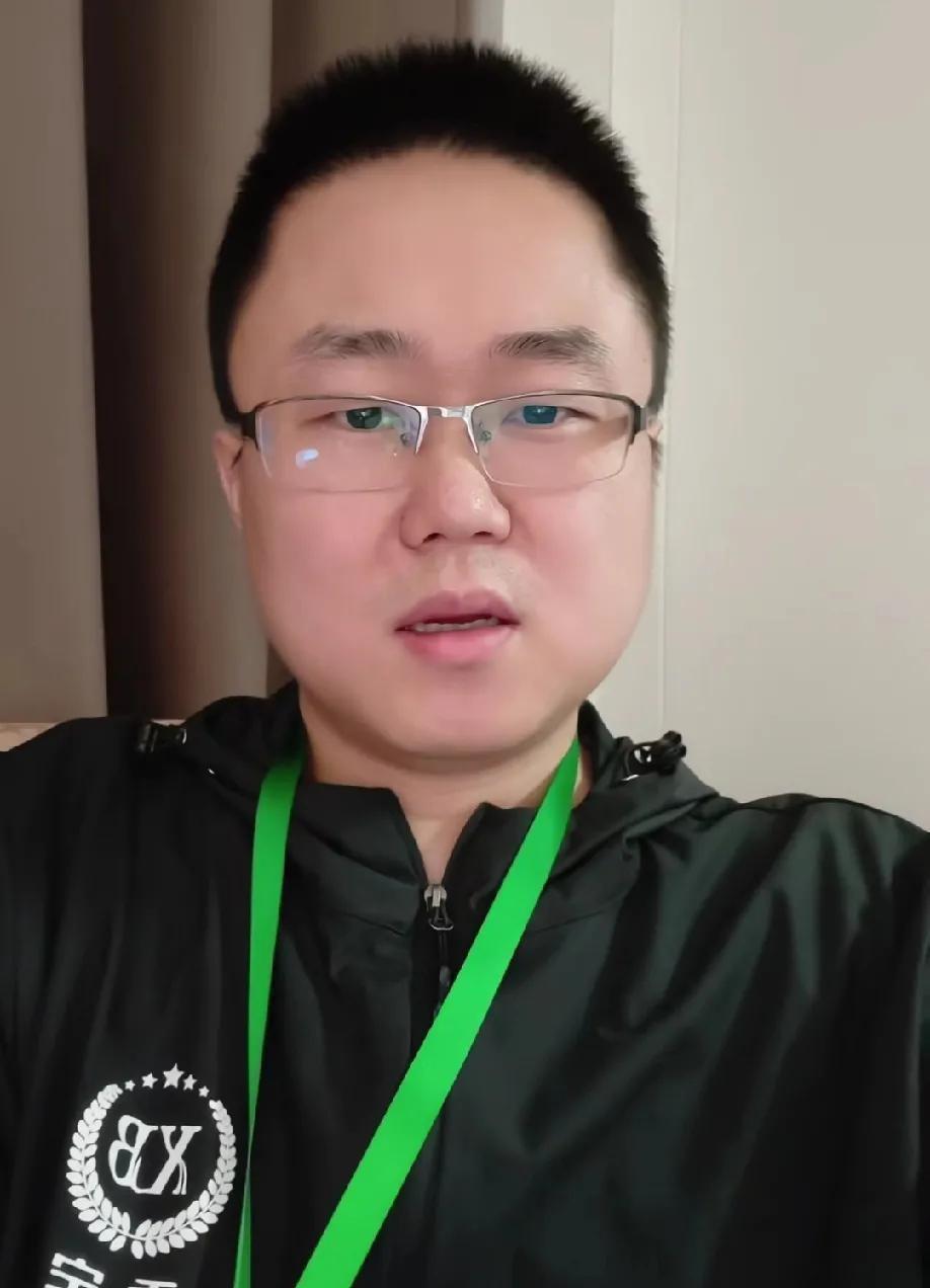 这棋手下完比赛连名字都不会写了！刘京输棋后发视频自嘲：