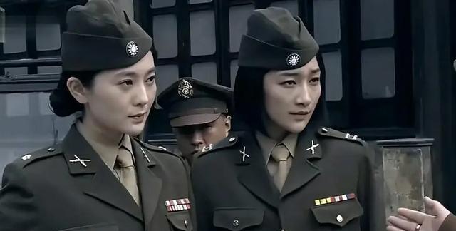 1940年5月的一天下午，康乃尔准备在一家茶馆中开会。但这件事被军统特务知道了，