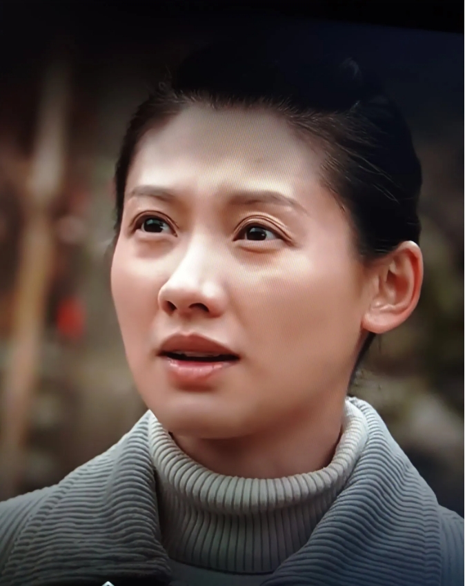 《陌上又花开》
第三十六集预告：
马爷爷病重，肺癌晚期已经扩散了。
马春秀担心爷