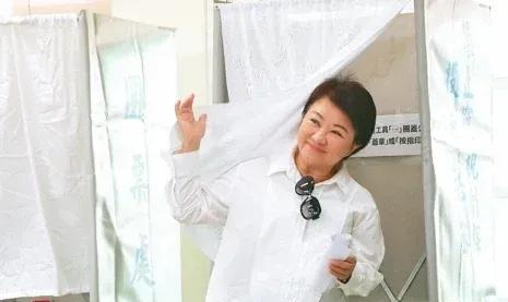 大罢免刚获胜，国民党立马又陷危机:卢秀燕不愿扛起党主席大任，没有大咖领导，冲击蓝