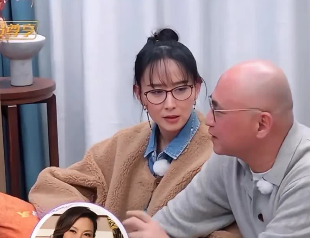 朱兆祥官方辟谣，说杨紫琼不是他的前女友。朱杨两家在马来西亚很熟，杨紫琼的弟弟是他