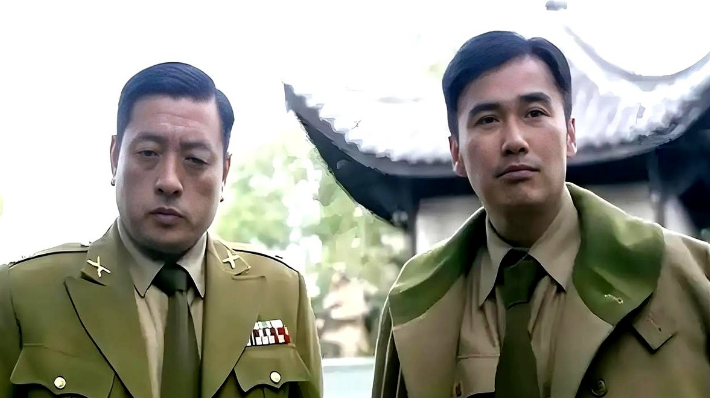 他是《风筝》中唯一一个现实主义者，能屈能伸，方为大丈夫也！

比能力他不输郑耀先