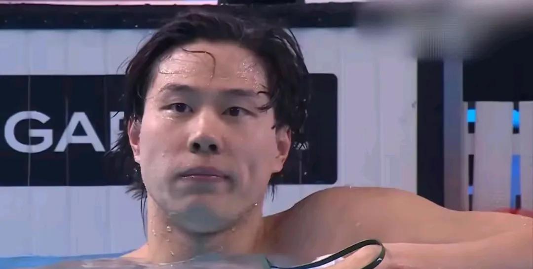 游泳世锦赛泳池大战今天上午中国战报。基本符合预期
男子200米蛙泳，覃海洋轻松晋