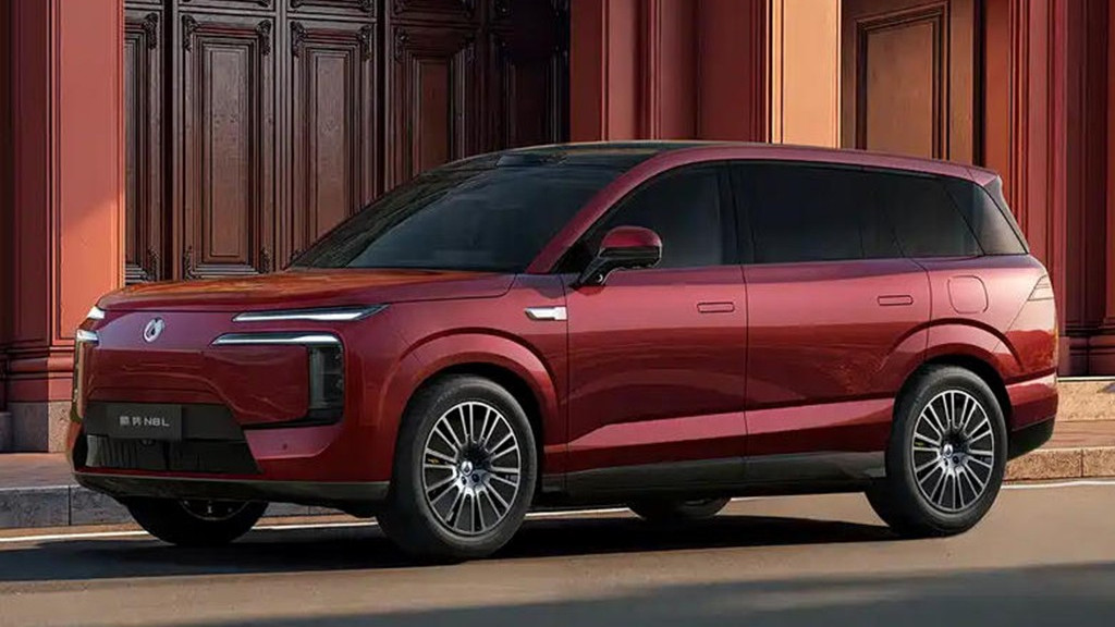 竞争问界M8和蔚来ES8！腾势N8L将预售，价格会有诚意吗？