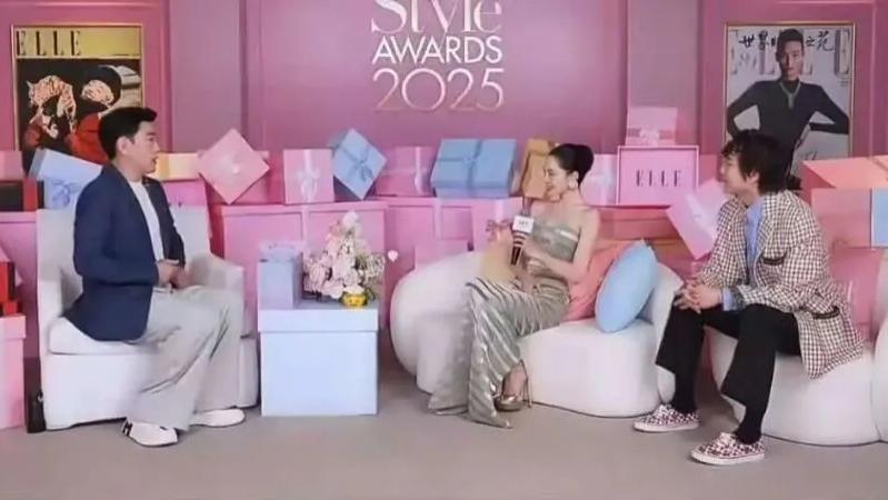 王耀庆长文回应 “贴脸开大” 钟楚曦：“咖位不够，没资格调侃”，内娱分寸感吵翻了