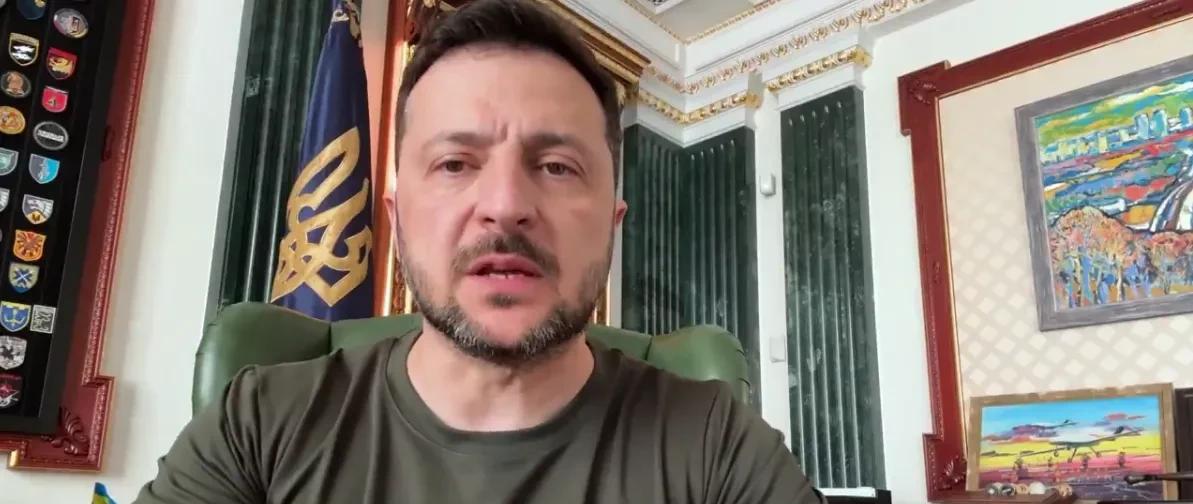 7月15早晨看点，泽连斯基表示与特朗普进行了通话，感谢特朗普对乌克兰得支持！特朗