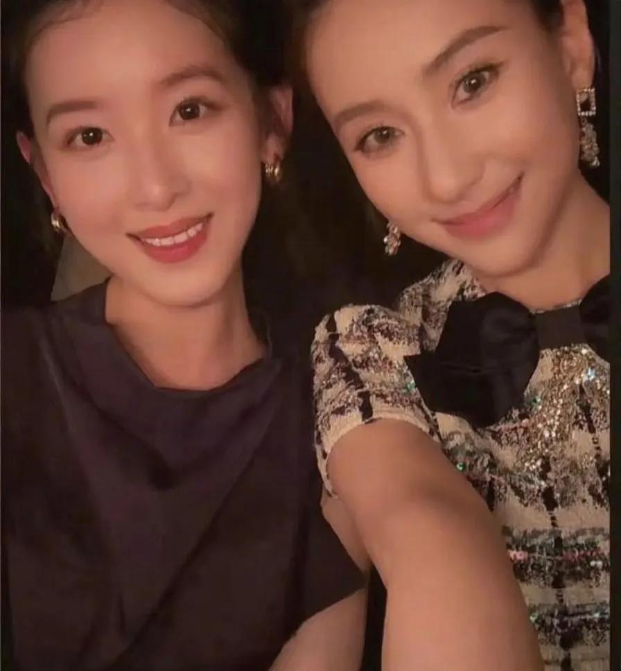 31岁的章泽天与34岁的何超莲你更喜欢谁？