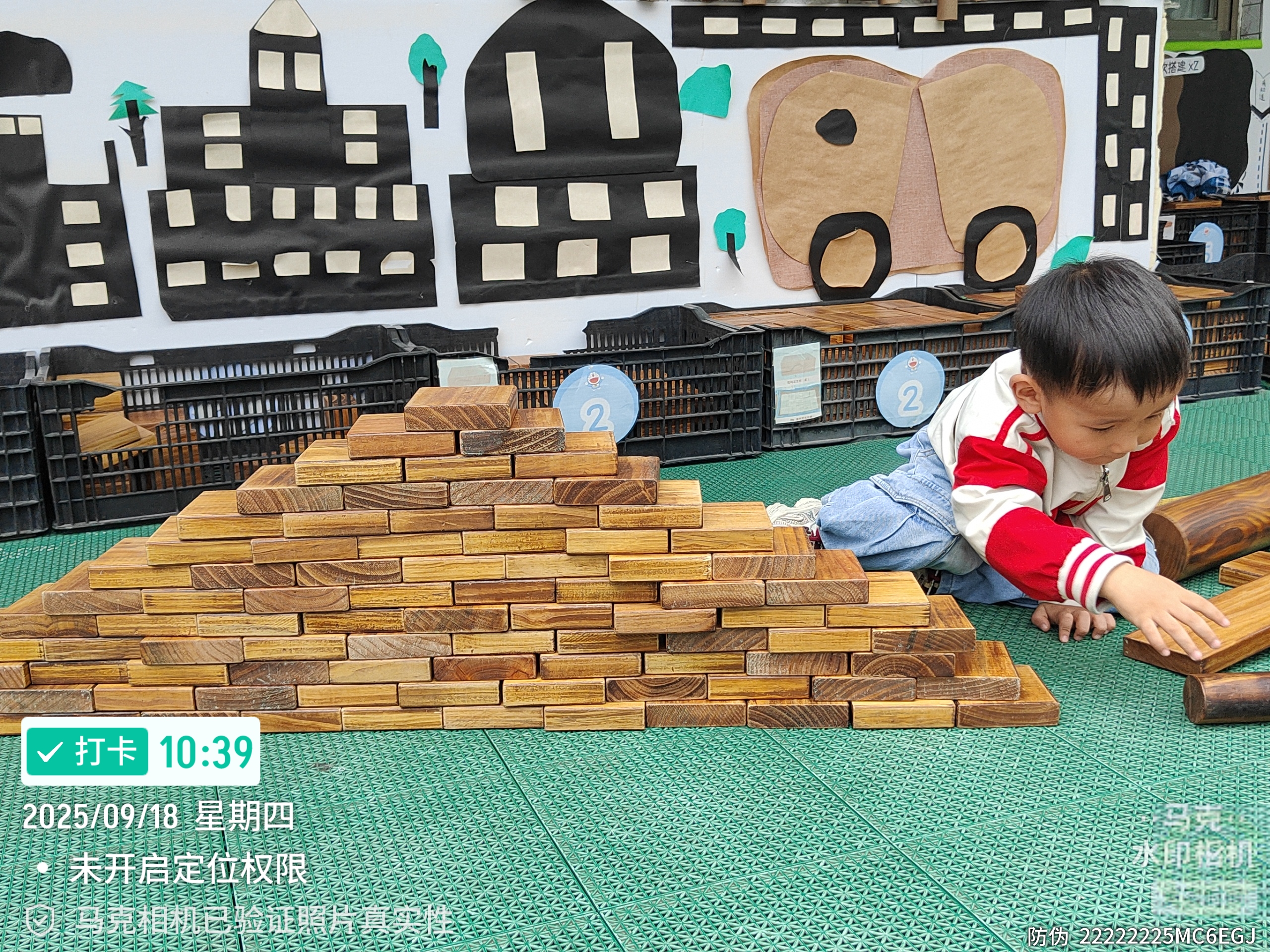 “别忽视！3岁幼儿社交少，真可能走向胆小害羞内向！”