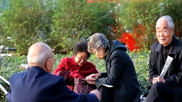 我国人口死亡高峰将至！专家解析三大驱动因素