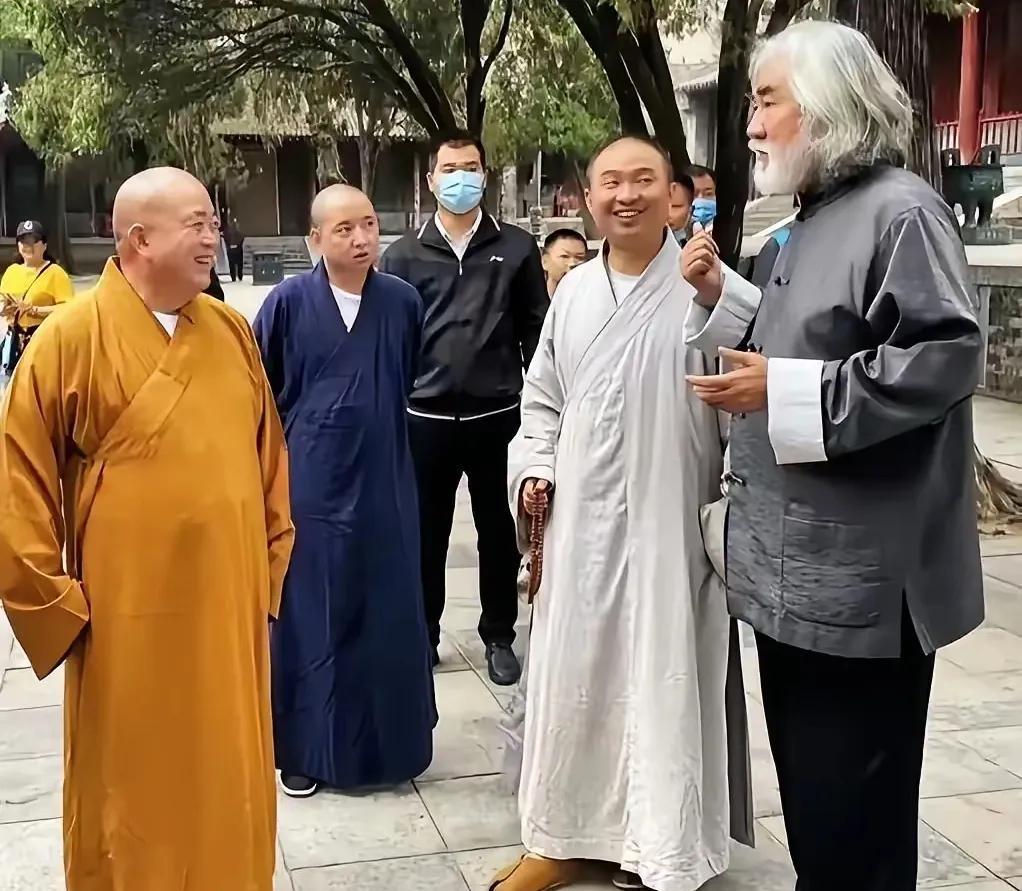 张纪中拜访释永信，他们两人在讨论啥问题呢？