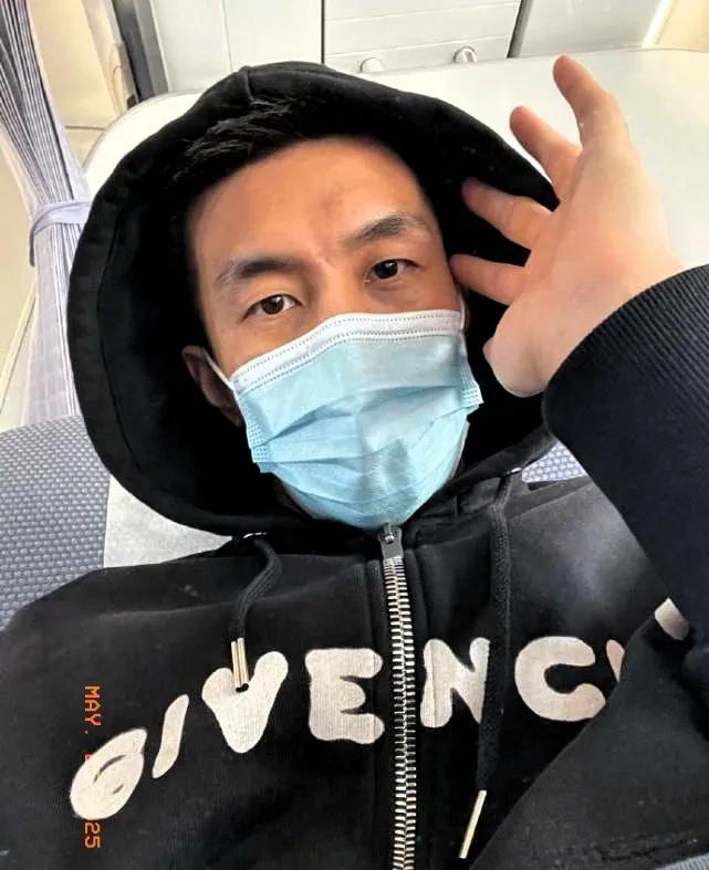 这事不简单，郭艾伦赶快给前队友打电话吧！



前辽宁篮球队助理教练柴长易近日公