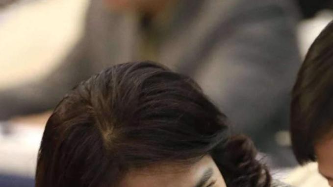 董明珠再发“大红包”，雷军“0分红”又陷风暴眼