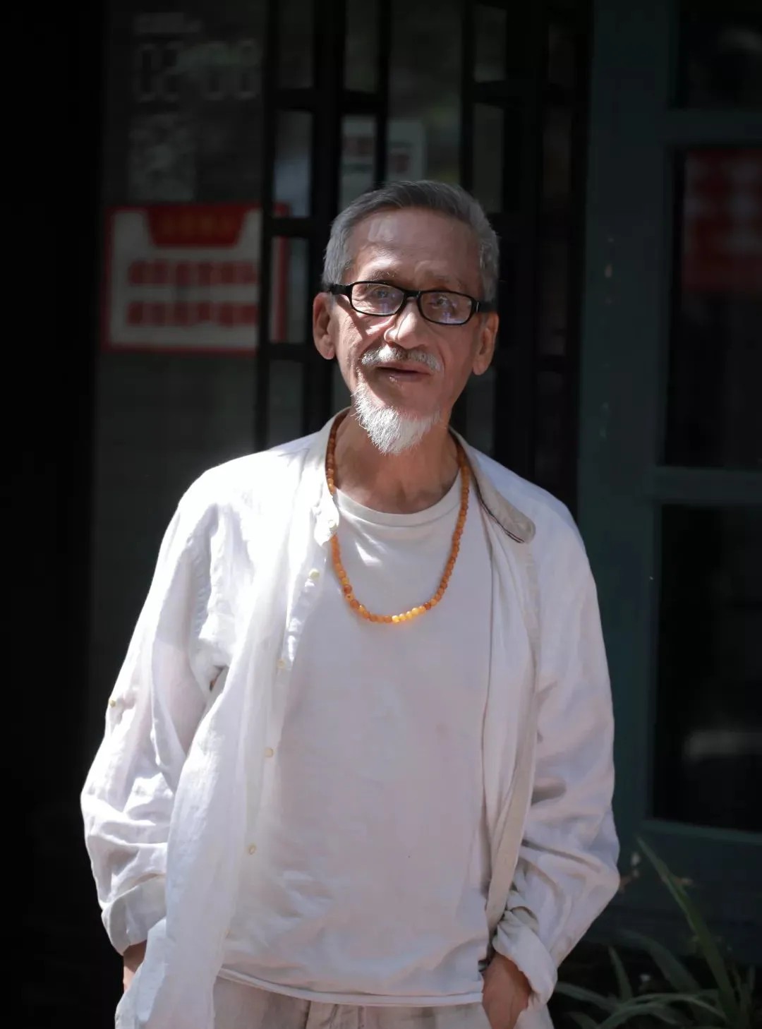 82岁的陈彼得走了。
不是因为意外，而是年纪到了。
在这80多年的生活里 他有一