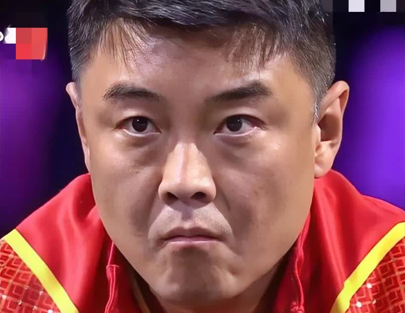 喊樊振东回来的都醒醒吧，
仔细看王皓教练的表情，
终于知道为什么会输给张本智