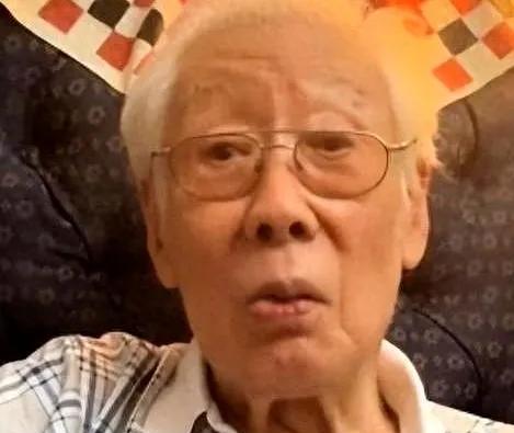 8月3日，《雍正王朝》导演胡玫晒出了一段探望90岁焦晃的视频。视频中焦晃的近况如