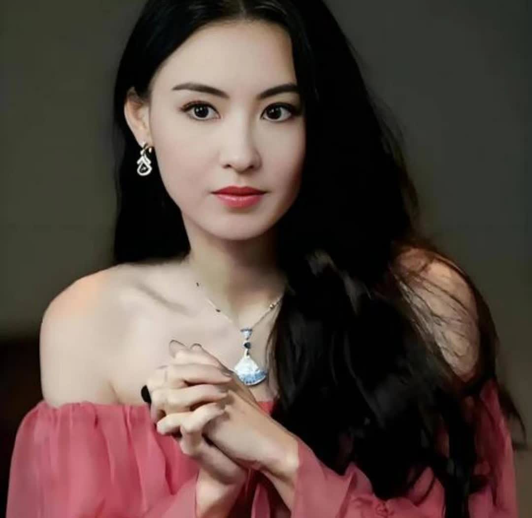 谢振轩这一问，问出了张柏芝内心的多少心酸[比心][比心][比心][比心]支持张柏
