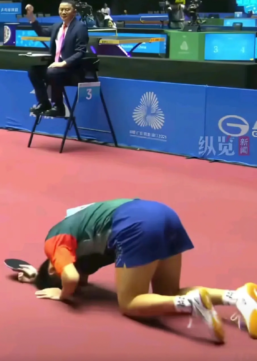 又一位被打趴下。
超级金满贯的含金量，不愧是行业天花板。就在刚刚，樊振东以4-0