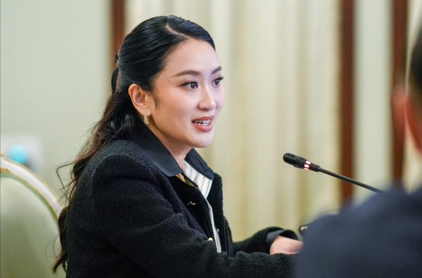泰国新总理上台，他信家族又一次失败，猜卡森与总理之位无缘。
在佩通坦下台之后，他