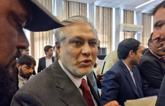 印巴局势胶着，巴基斯坦副总理访华谈三件要事
据巴基斯坦外交部披露，该国副总理兼外