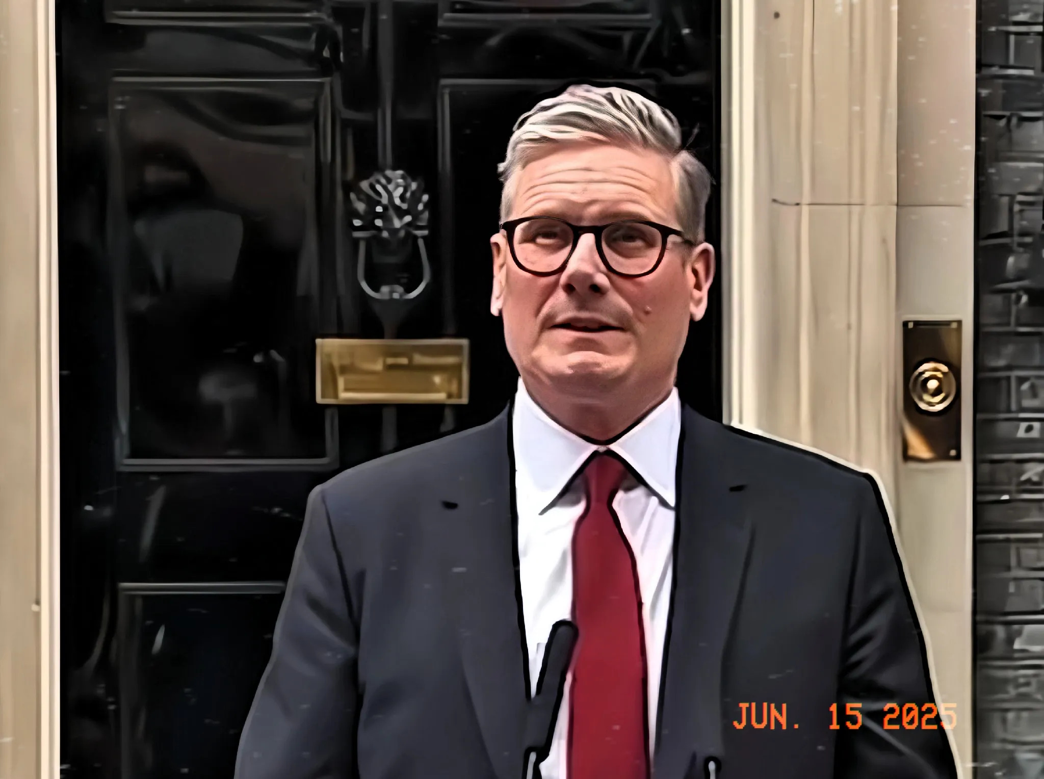 英国不敢出兵乌克兰，就怕美国不保它











---






