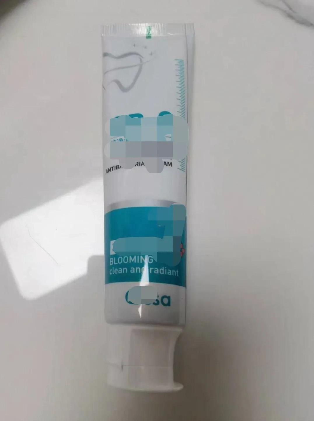 牙膏的威力这么强大，
90%的人都不知道！
1. 米饭加牙膏，搅匀后相当于环保强