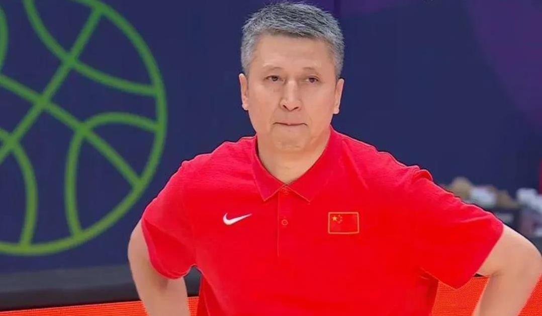 对于昨晚中国男篮与沙特阿拉伯队的首场比赛，国内的主流媒体显得就比较和善的多，比赛