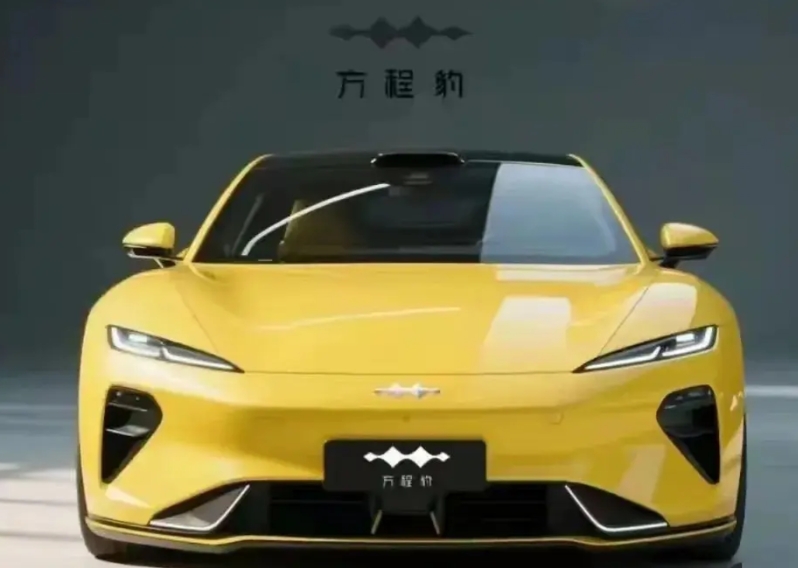 今天无意浏览网页看到比亚迪的方程豹，外表还是有点惊艳我了，这造型妥妥要枪小米市场