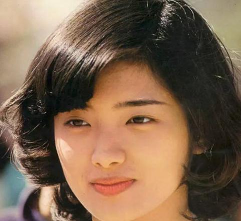 杨玉环在马嵬坡没有死，而是隐藏逃往了日本？2002年，日本女星山口百惠在接受采访