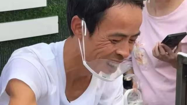 鸡排哥被“霸凌”？景德镇招募“大学生保镖”护法，他的金句太牛