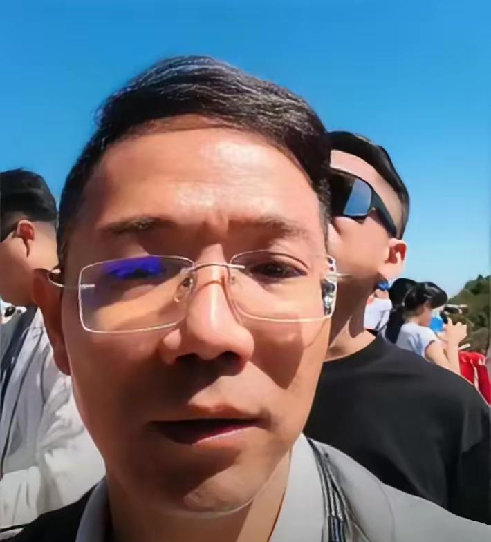 #分享城市新鲜事#
昨天姜甲儒被拐案宣判，被告人都受到了应有的判决。
今天李圣律