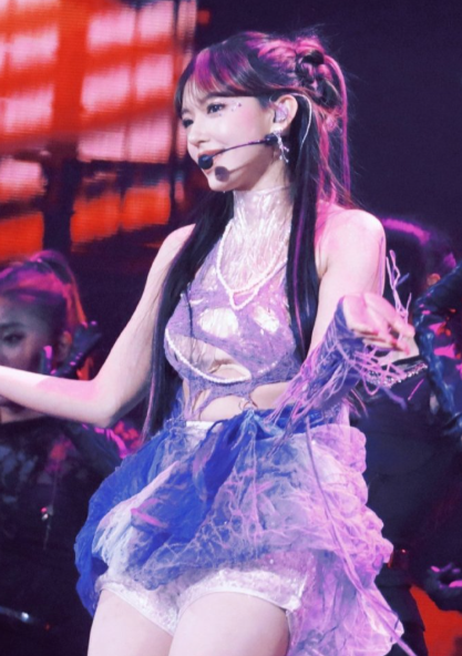 程潇澳门舞台造型，顶配的脸和身材+绝对实力 ​​​