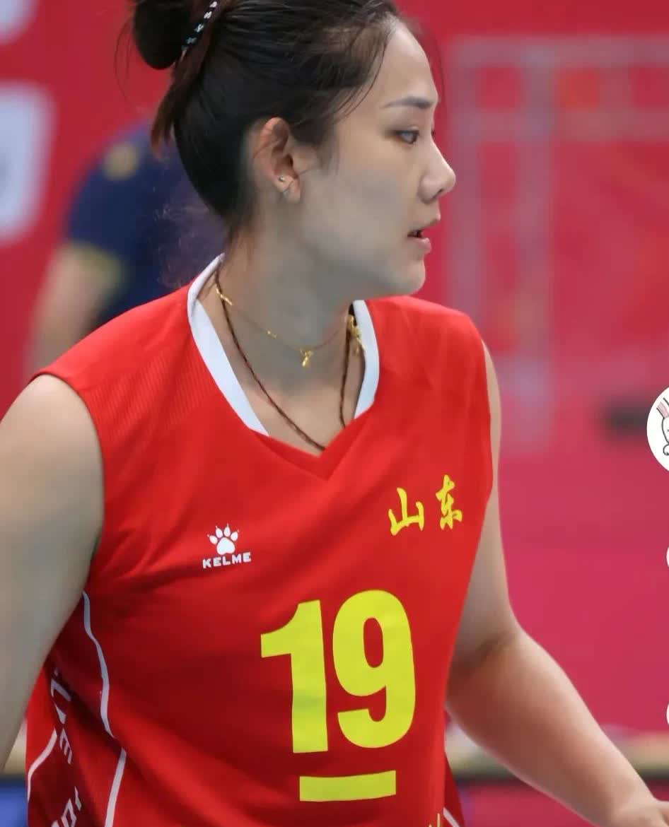 以前江苏女排美女球员多，现在山东女排成了美人窝！

自古江南出美女，这一点在
