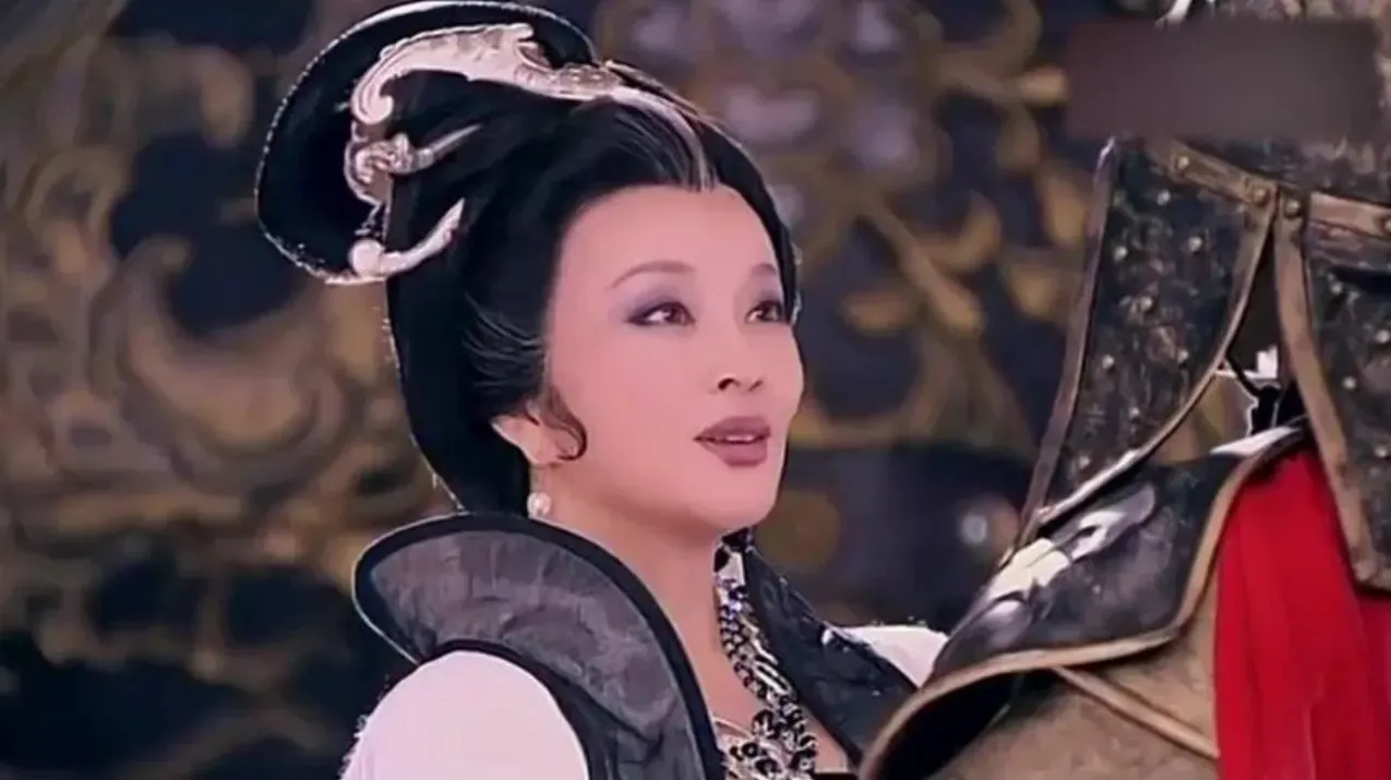 公元676年，太子李贤入宫求见母后武则天，等了好久才被召见，只见母亲武则天容光焕