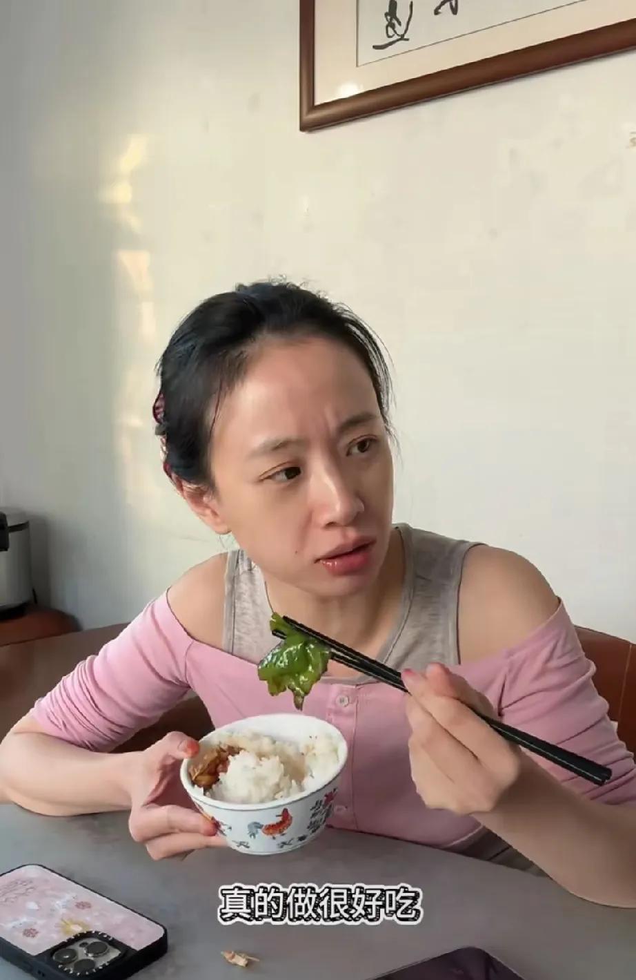 看到李梦分享自己不当女演员的一面，终于明白于正为什么这么嫌弃她了！
不得不说，这