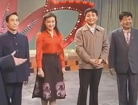 1983年央视春晚前夕，王景愚忽然不想小品《吃鸡》了，姜昆说：《如此照相》 我都