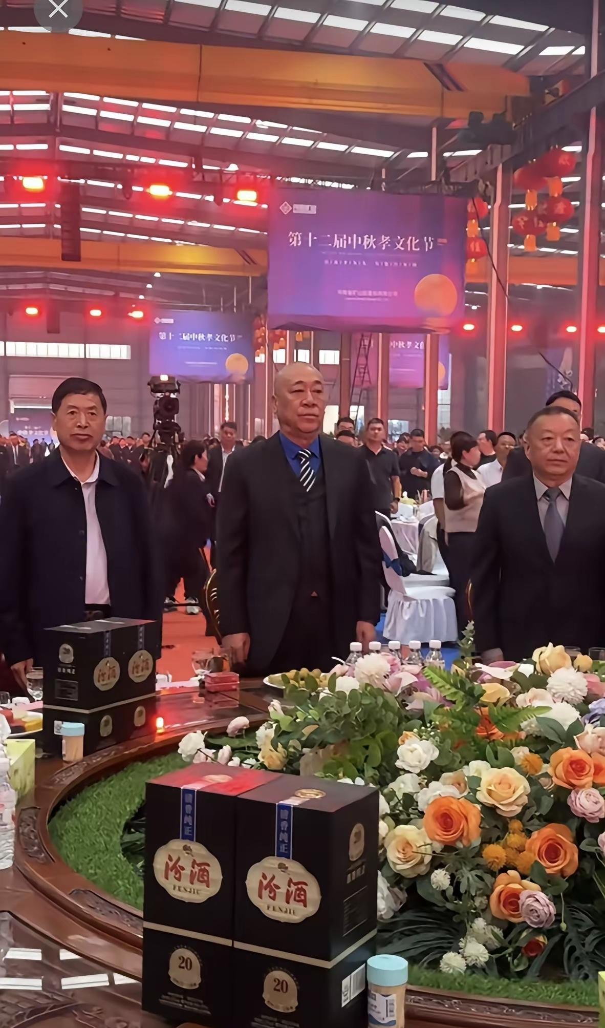 汾酒这波流量接住没有？河南矿山崔老板是互联网上少有的几个口碑良好的企业家（资本家