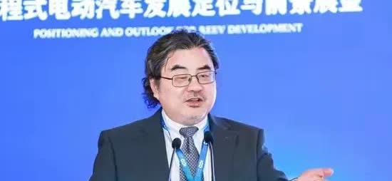 上海交通大学汽车研究院院长，前几天说，小油箱大电池的增程车不好，还是他们研究的，