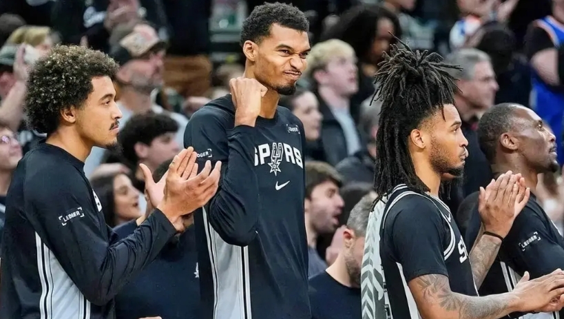 随着太阳队爆冷赢了雷霆队，本赛季最具期待价值的球队有——
1-马刺队！
2-太阳