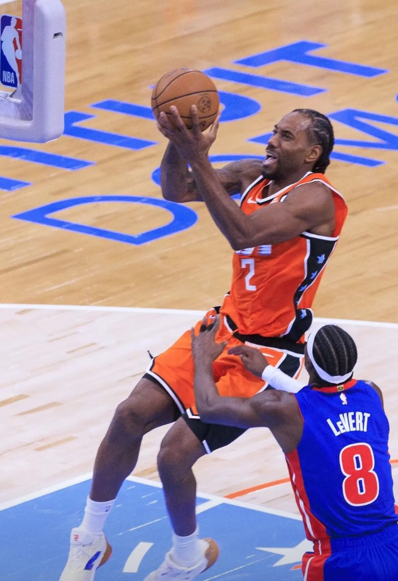 六连胜的快船，让我们看到三个不可抗争的事实：
1，中锋，中锋是谁？那都不重要，重