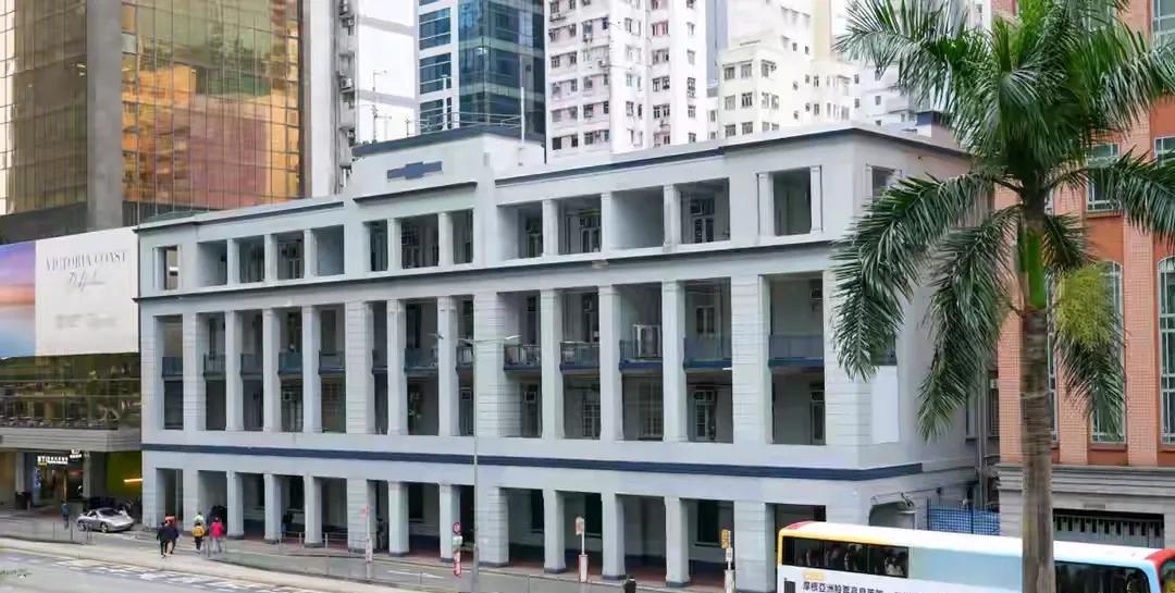 突然有个问题，5月30日成立的香港国际调解院，里面有没有英国的所谓“终身大法官”