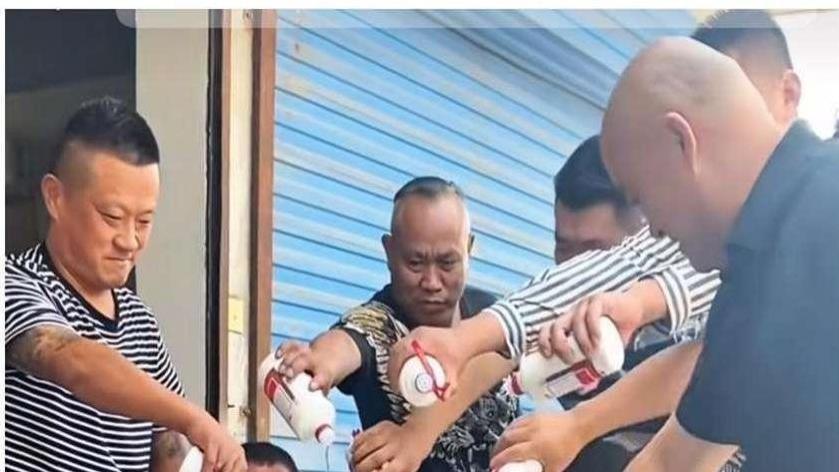 个别网红被官方点名！网友：要凉凉了，互联网真是一把双刃剑